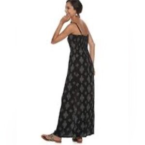 Elegant Black and Gray Patterned Maxi Dress